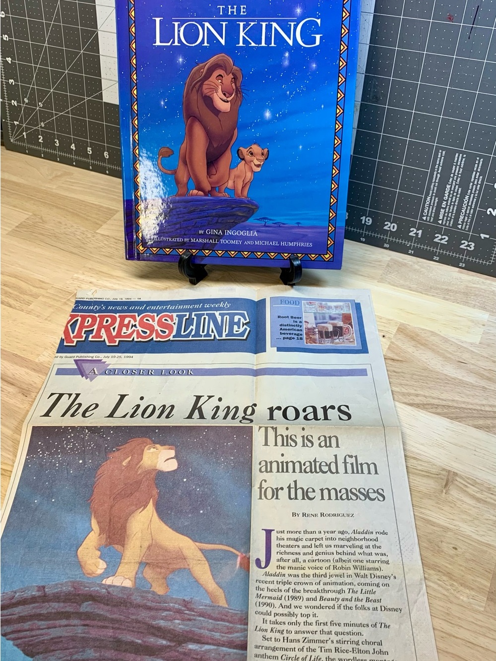 Disney The Lion King Illustrated Book 1994 Vintage with Movie Article